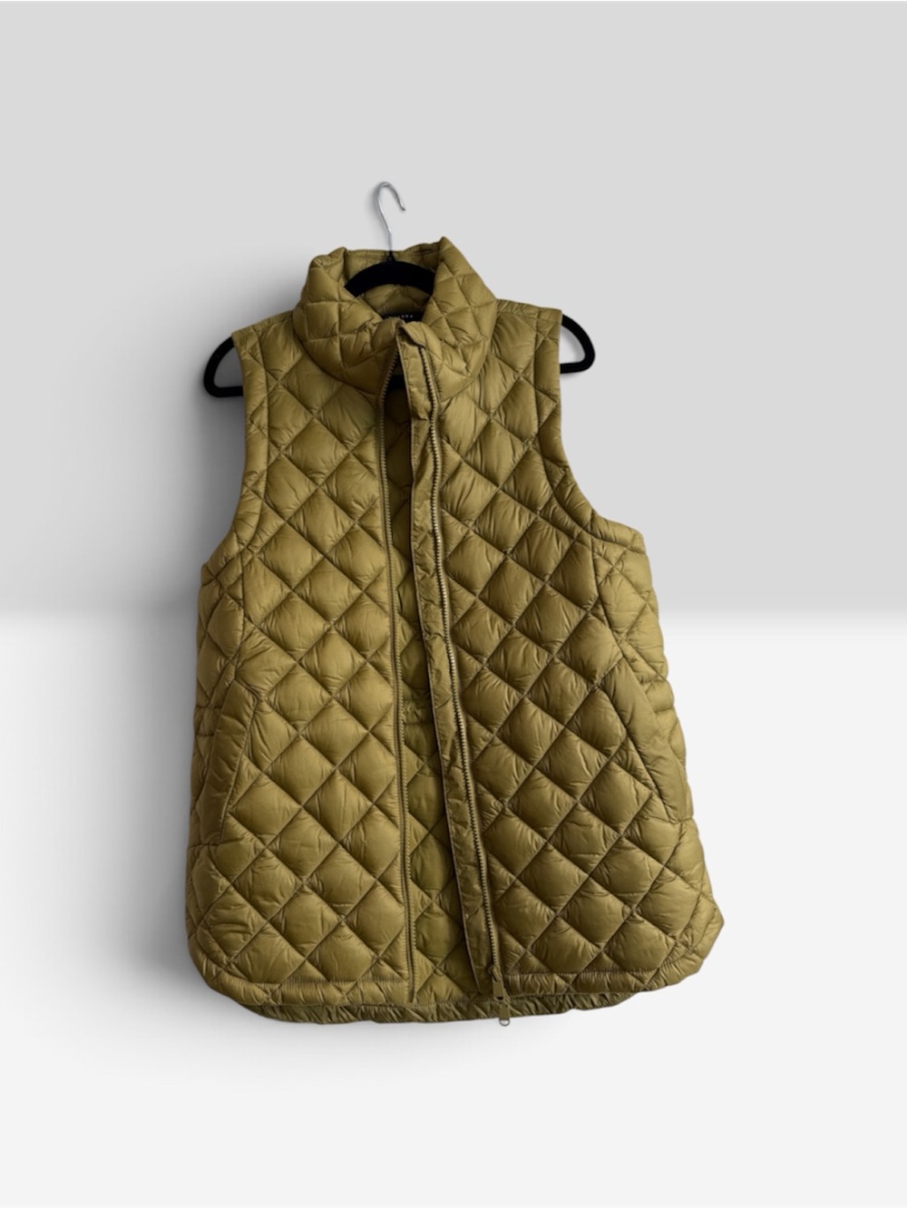 Athleta Olive Quilted Puffer Vest